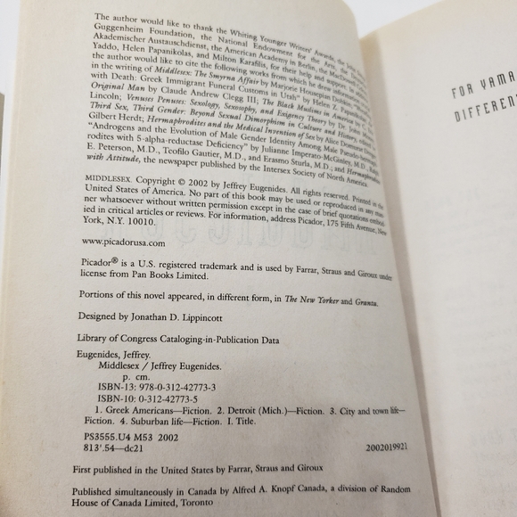 3/$12 Middlesex Paperback Book Jeffrey Eugenides - Picture 4 of 6